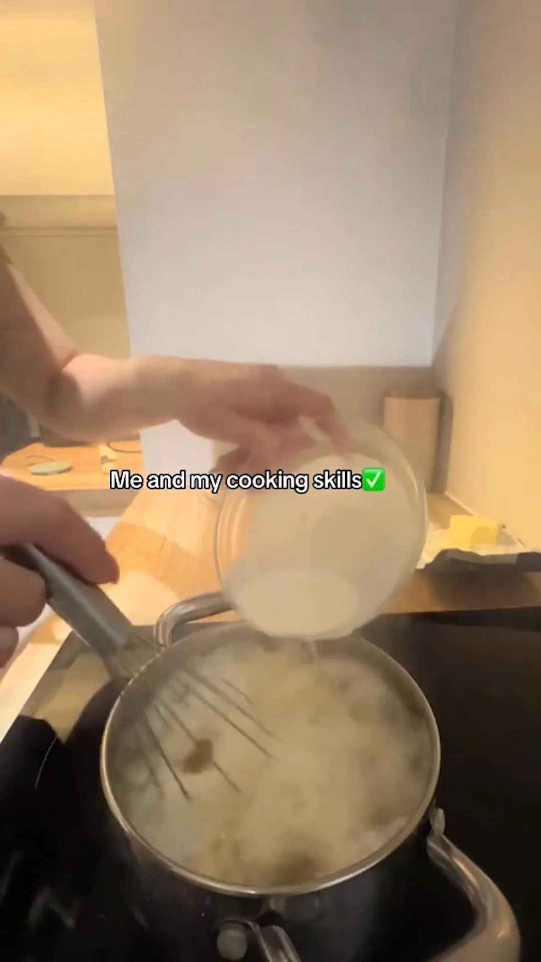 Always keep recording on the kitchen 😹
